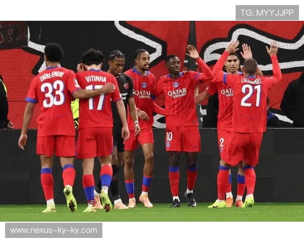 【欧冠经典】2013年欧冠决赛拜仁球迷大合唱 【欧冠经典】2013年欧冠决赛拜仁球迷大合唱